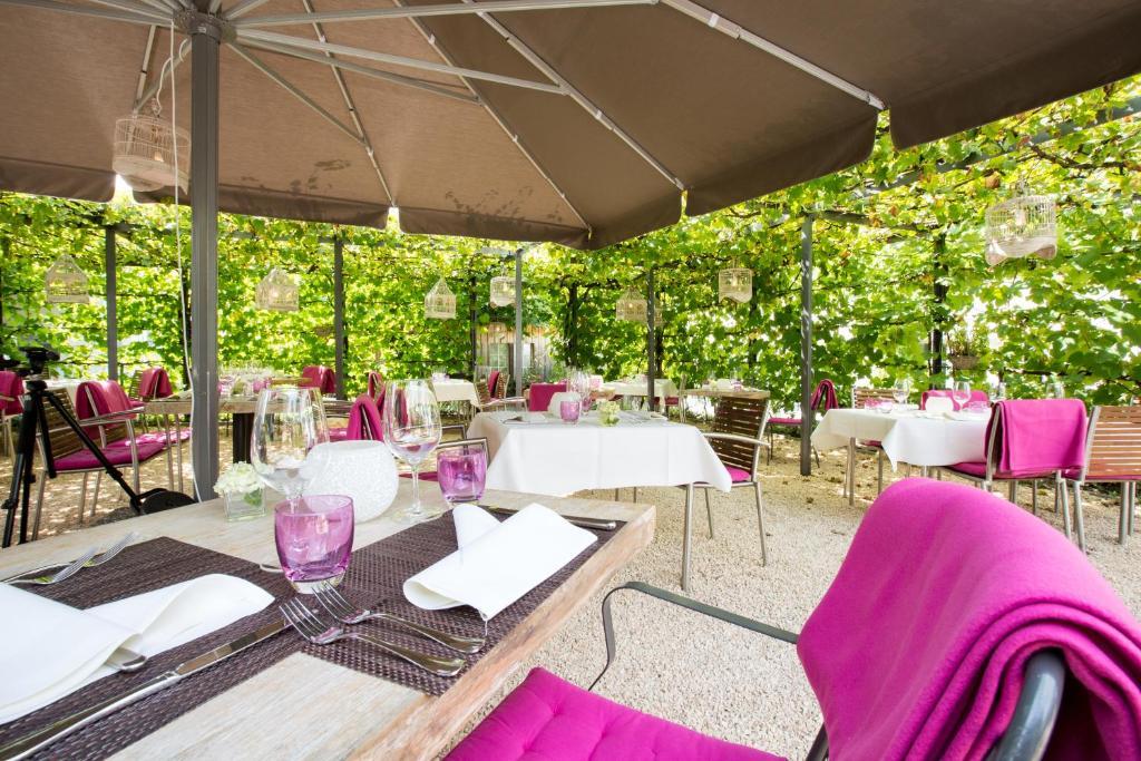 Hotel Rebe Herrliberg Екстериор снимка